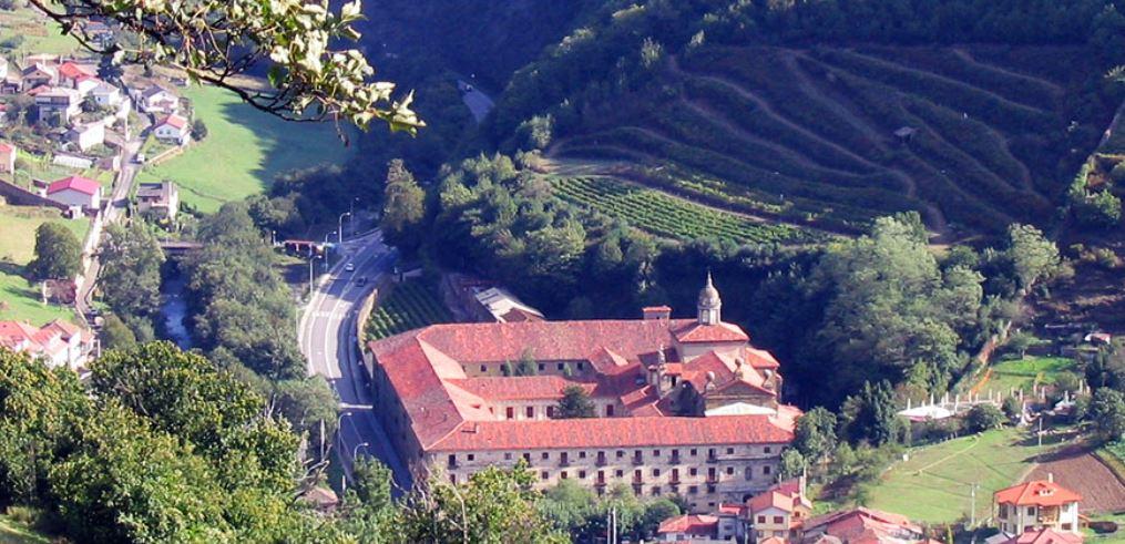 Visita guiada a bodega en el Monasterio de Corias