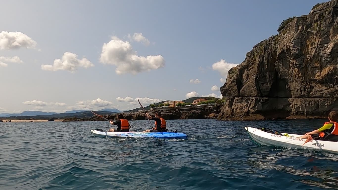 Ruta guiada en canoa/kayak en Noja