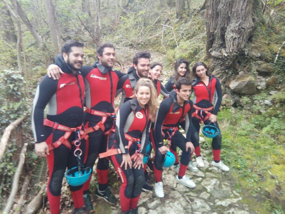 Barranquismo en Asturias: Descenso de barrancos de nivel medio para todos