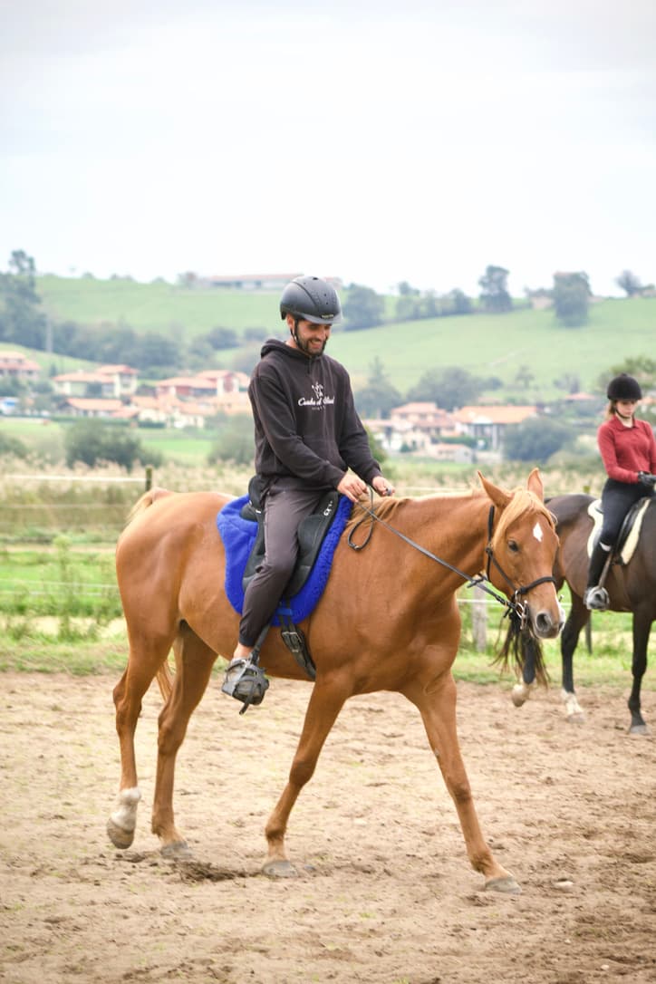 Ruta a caballo de 2 horas por la ribera del río Sella y el encantador Xuncu