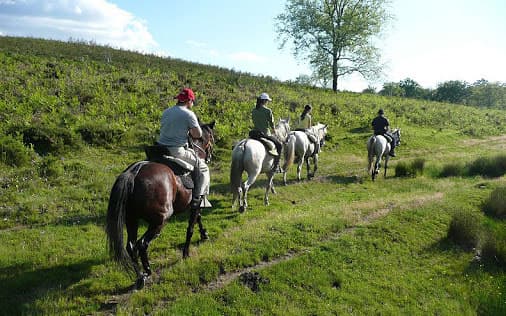 Ruta en caballo a la Forquita pasando por Caravia, Colunga, la Espasa