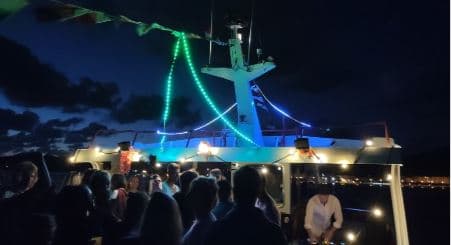 Alquiler de barco para fiestas y eventos profesionales en la Bahía de Santoña
