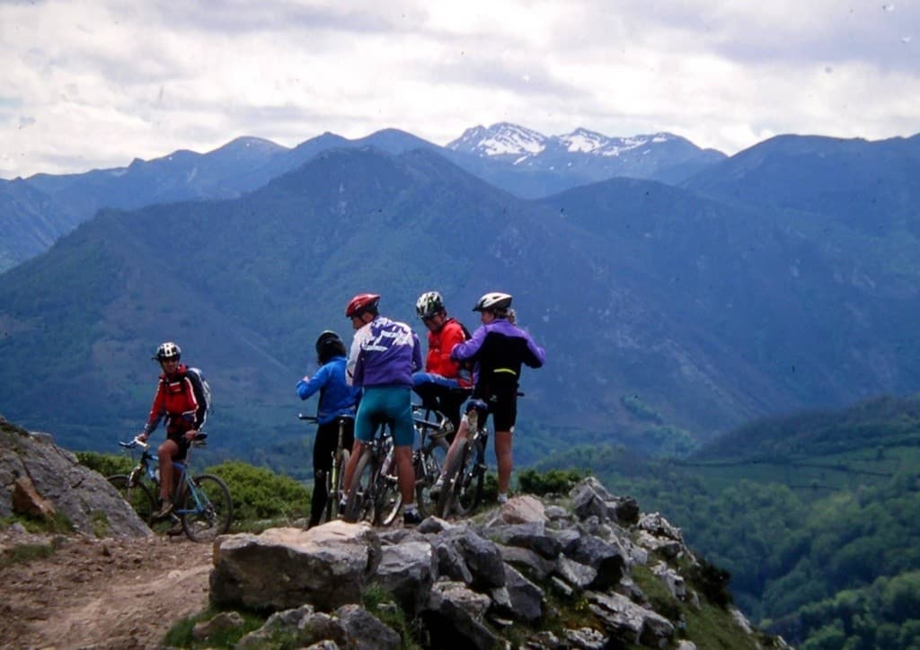 Ruta guiada en bicicleta de montaña | BTT en los Picos de Europa