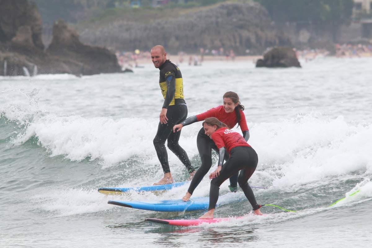 Clases de Surf en Noja: Aprende a Dominar las Olas del Norte de España