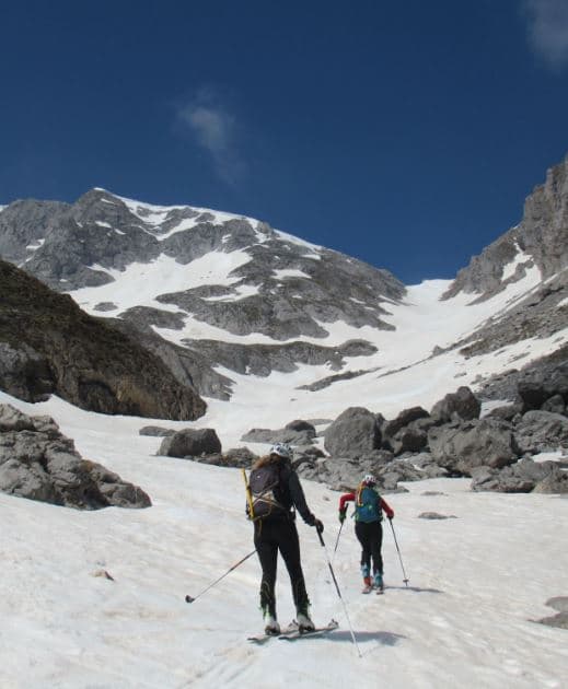 Ascenso emocionante al Pico San Carlos en los Picos de Europa