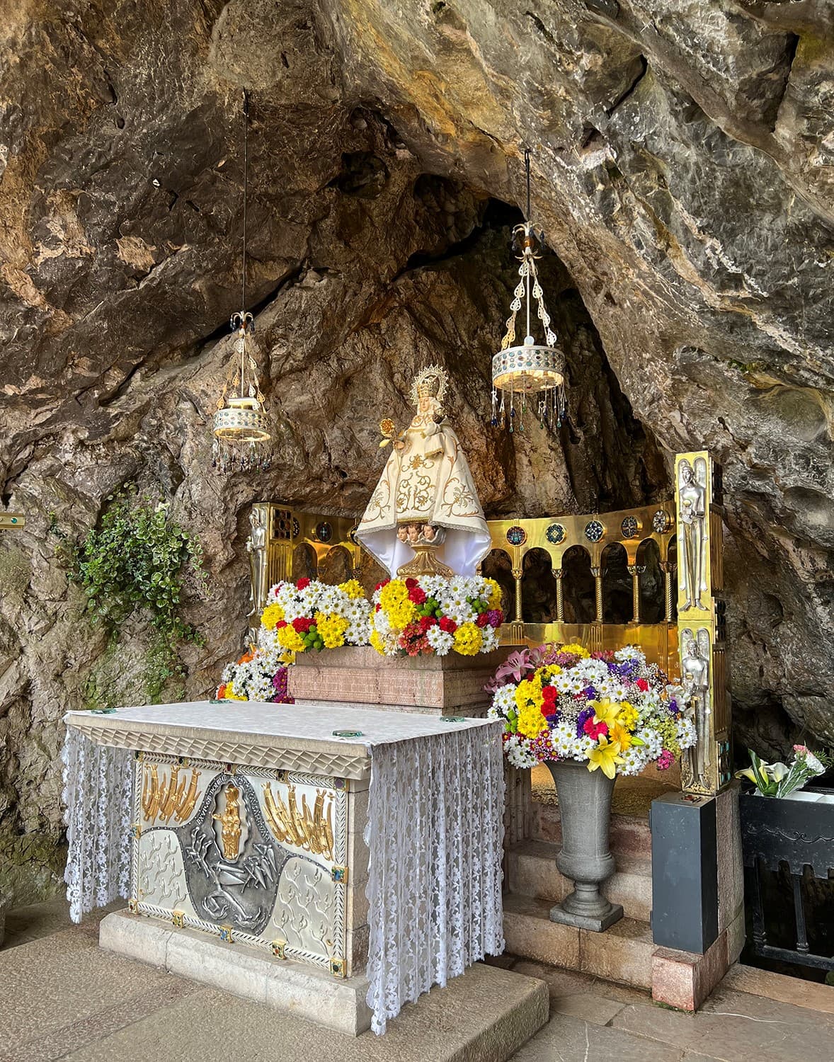 Visita a Lagos de Covadonga, Santuario de Covadonga y Cangas de Onís