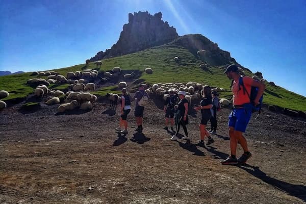 Senderismo y spa en Picos de Europa: Aventura y relax en la naturaleza