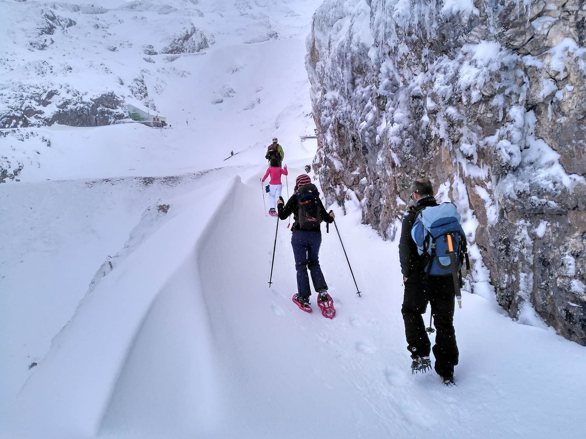 Raquetas de nieve en Picos de Europa: Aventura en el Parque Nacional