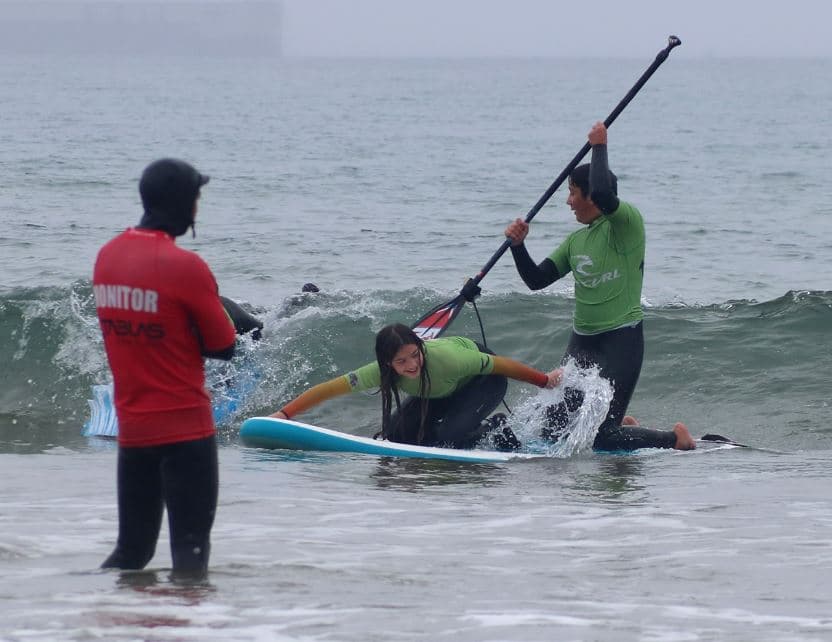 Clases de paddle surf en Gijón: Aprende y disfruta del mar para todas las edades