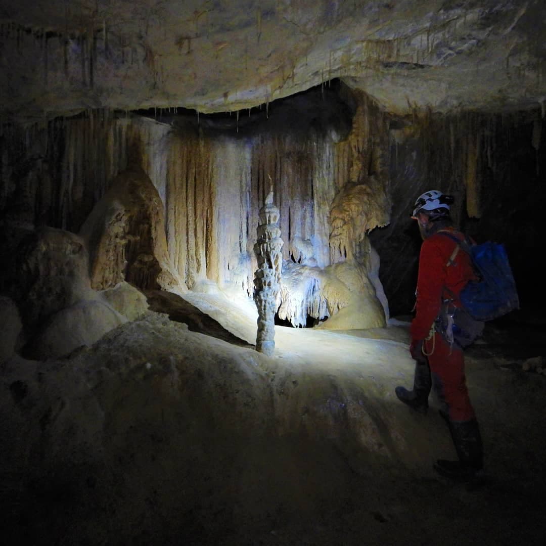 Espeleología en Cueva Coventosa (Sala Macarroni)