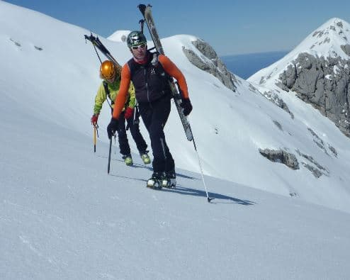 Esquí de montaña en Torre de Los Traviesos: Aventura en los Picos de Europa