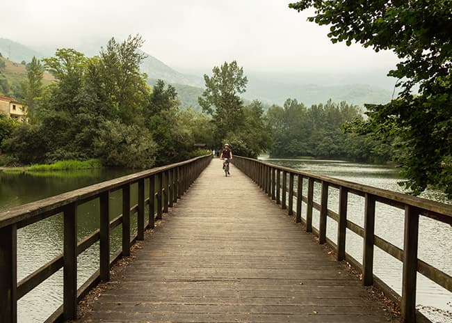 Descenso de la Senda del Oso en bicicleta