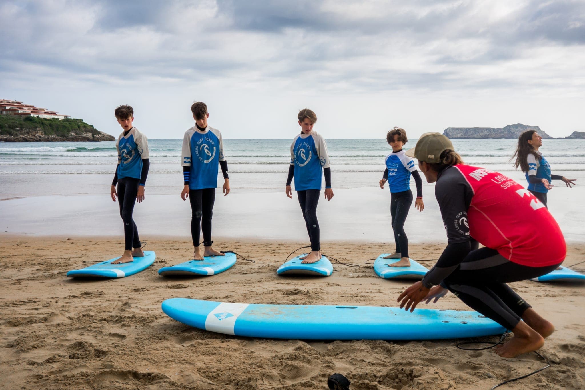 Curso de iniciación al surf en Suances