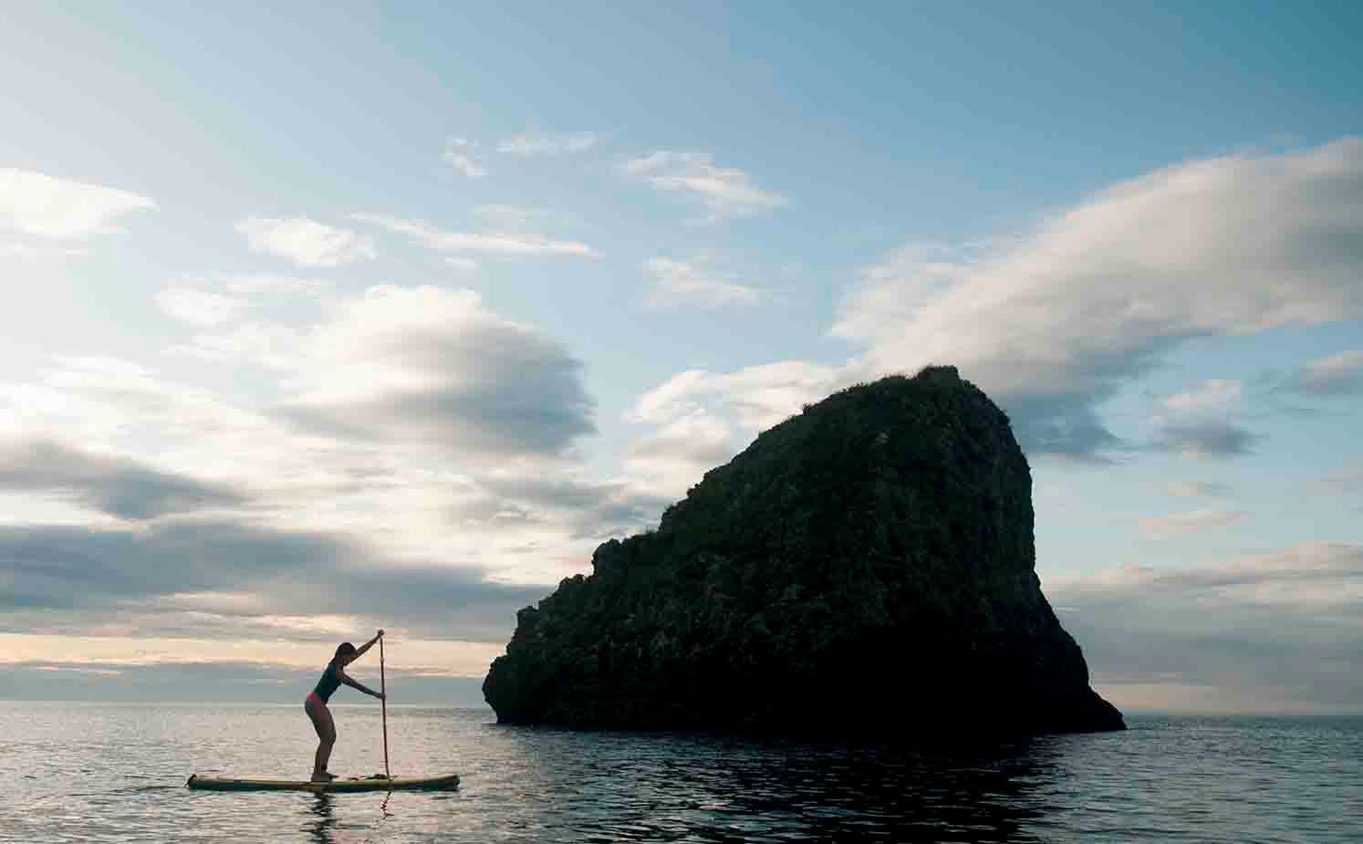 Travesía Paddle Surf por el mar en San Vicente de la Barquera