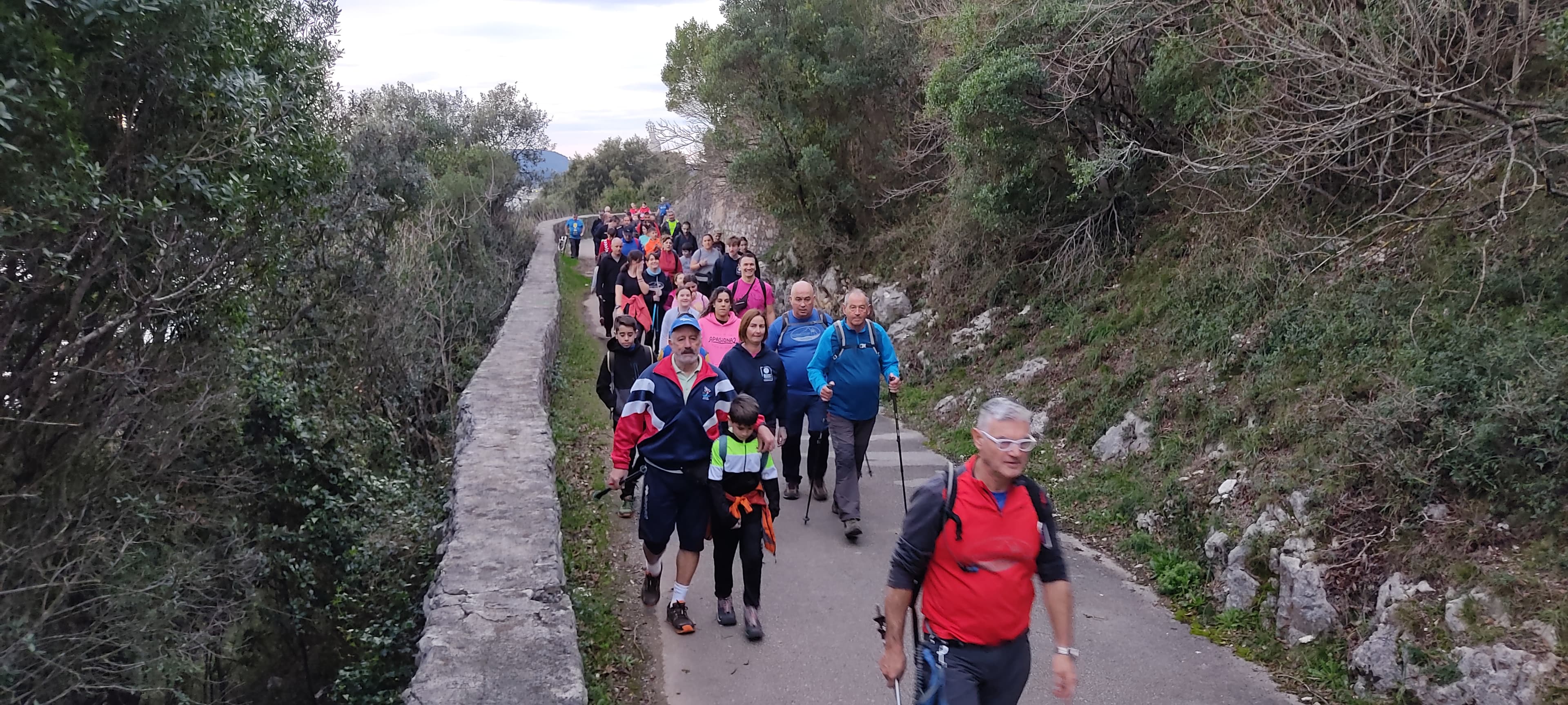 Senderismo Familiar por la Senda Costera de los Acantilados en Santoña