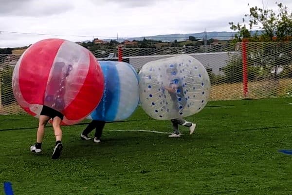 Fútbol Burbuja en Gijón: Diversión Asegurada para Todos