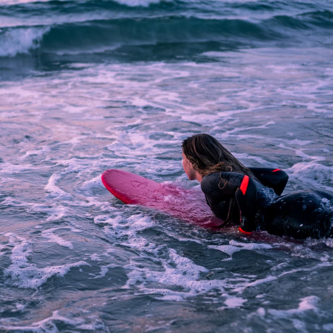 Alquiler de material de surf en Loredo