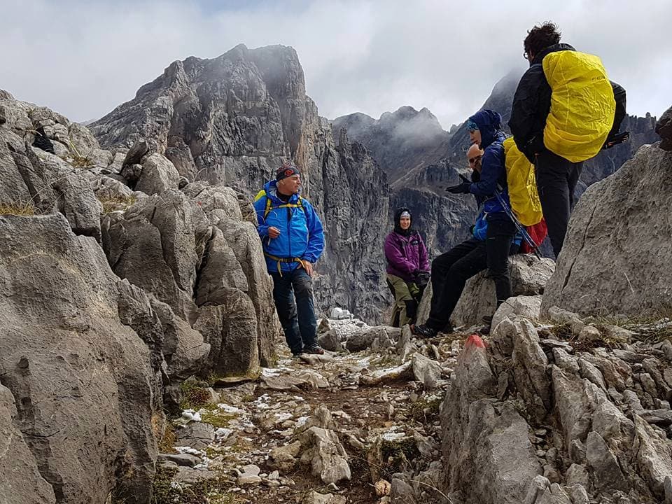 Trekking guiado inolvidable de 4 días por el Macizo Central de Picos de Europa