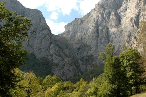 Senderismo Familiar en La Berana: Naturaleza e Historia en Santoña