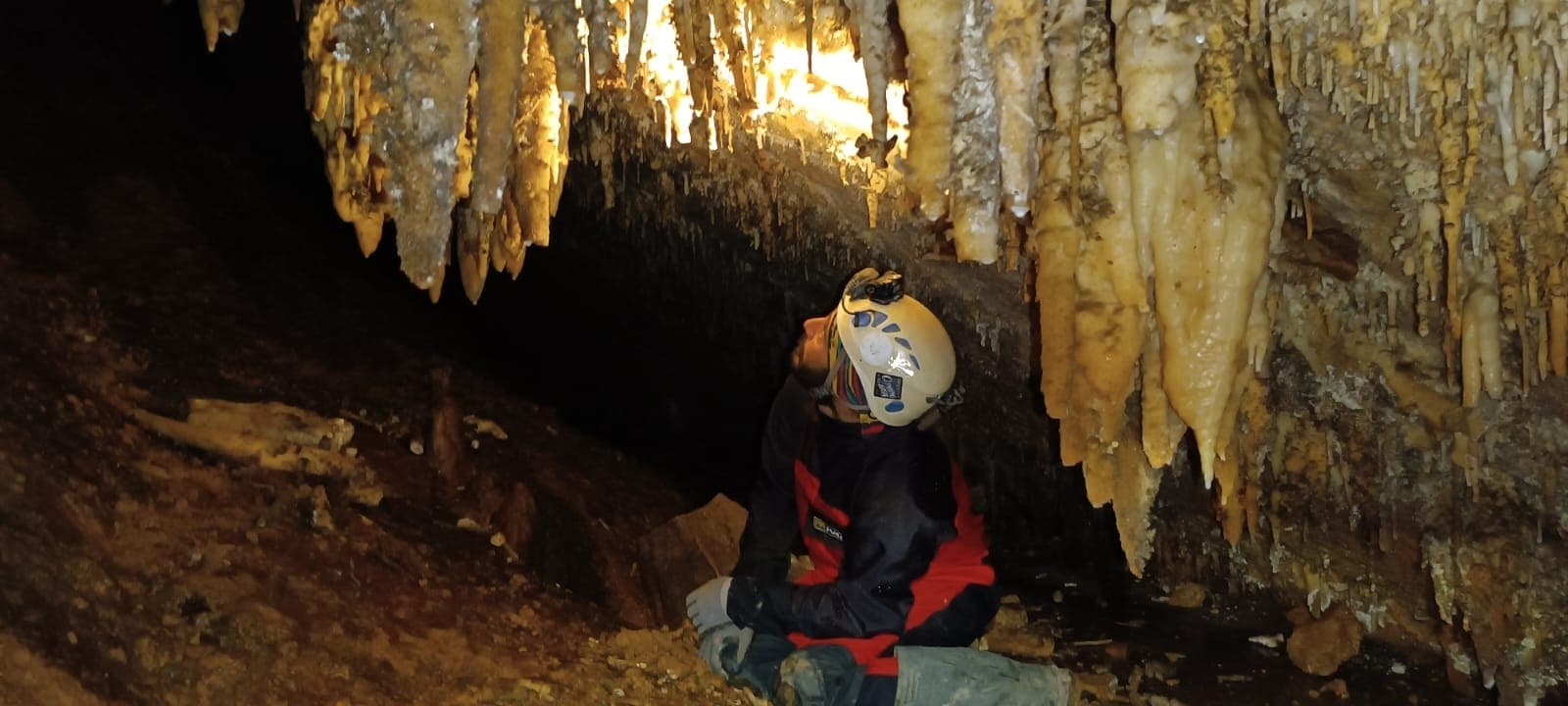 Caving Medium Level La Buenita Cave: A Journey to the Depths of the Earth