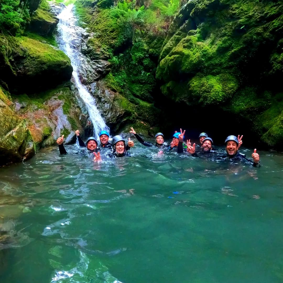 Canyoning in the Foz do Vallegón: Water adventure in Picos de Europa