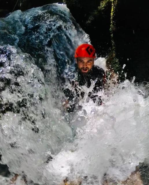 Barranquismo en Cangas de Onís: Aventura y Adrenalina en Asturias