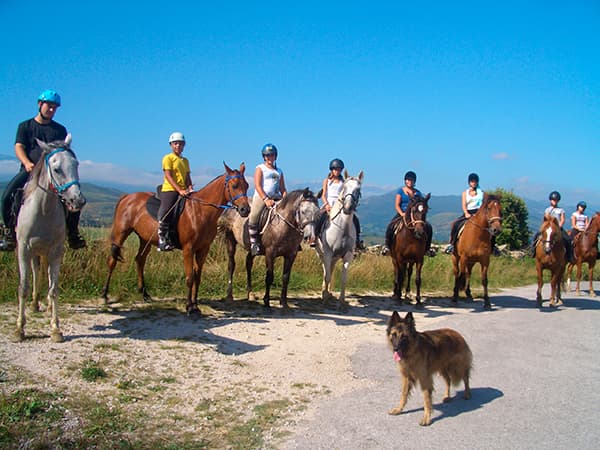 Horseback riding in Cantabria: An unforgettable ride along the Cantabrian coast