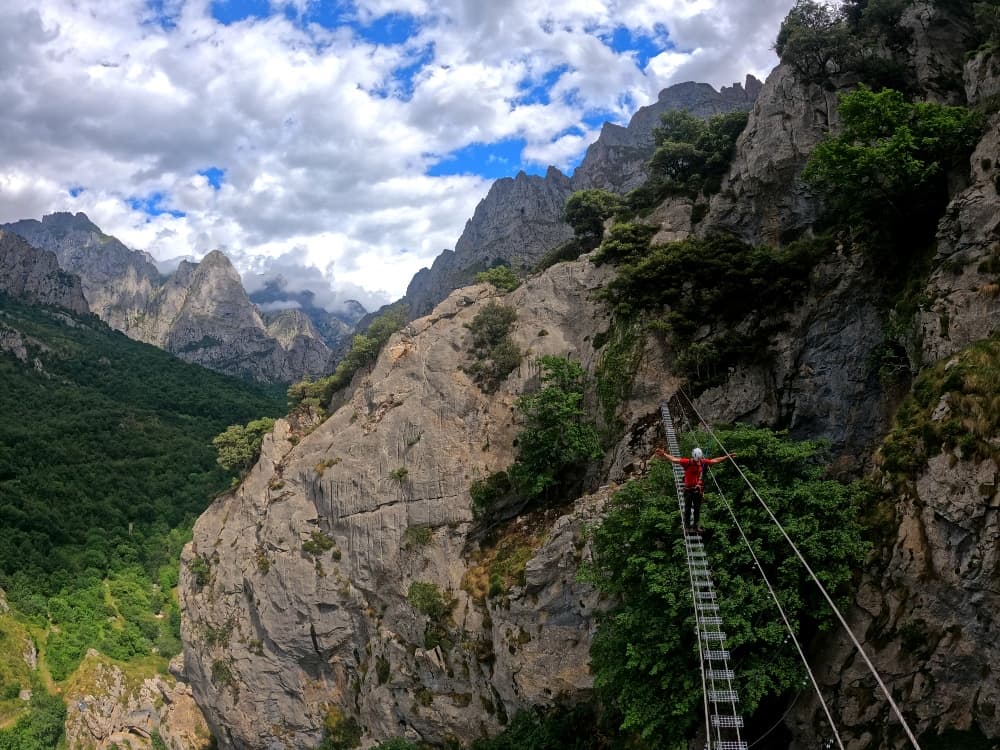 Valdeón Via Ferrata: Adventure and challenge in Picos de Europa